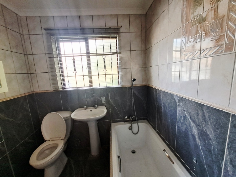To Let 3 Bedroom Property for Rent in Naturena Gauteng