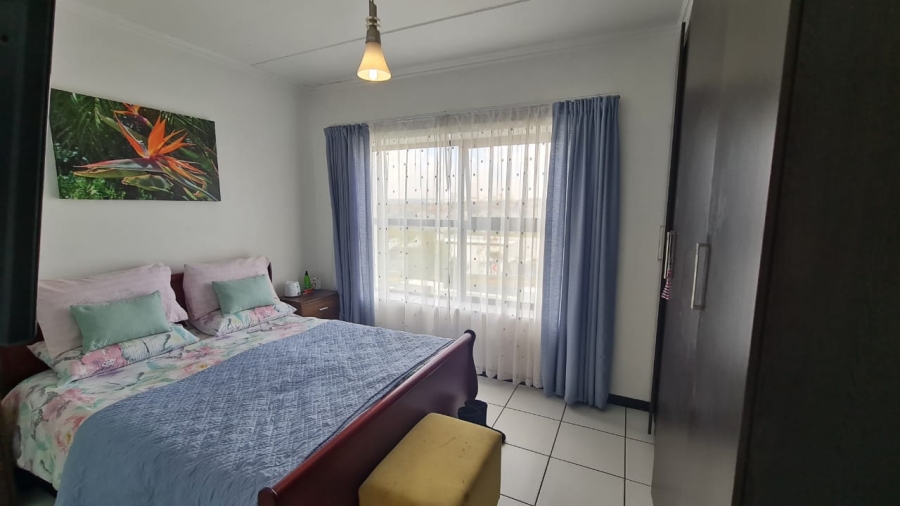 To Let 3 Bedroom Property for Rent in Greenstone Hill Gauteng