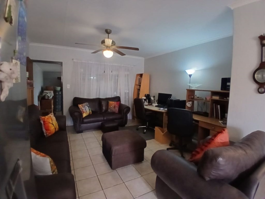 2 Bedroom Property for Sale in Elspark Gauteng