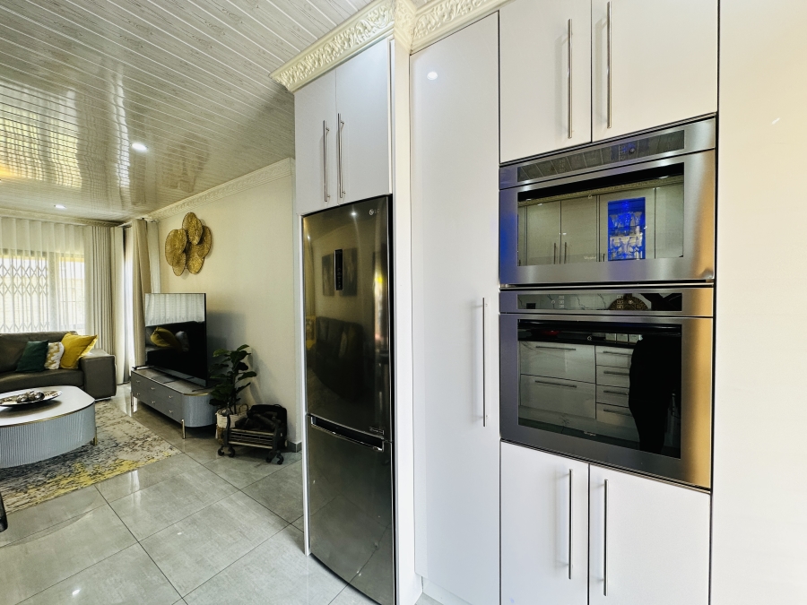 3 Bedroom Property for Sale in Albemarle Gauteng