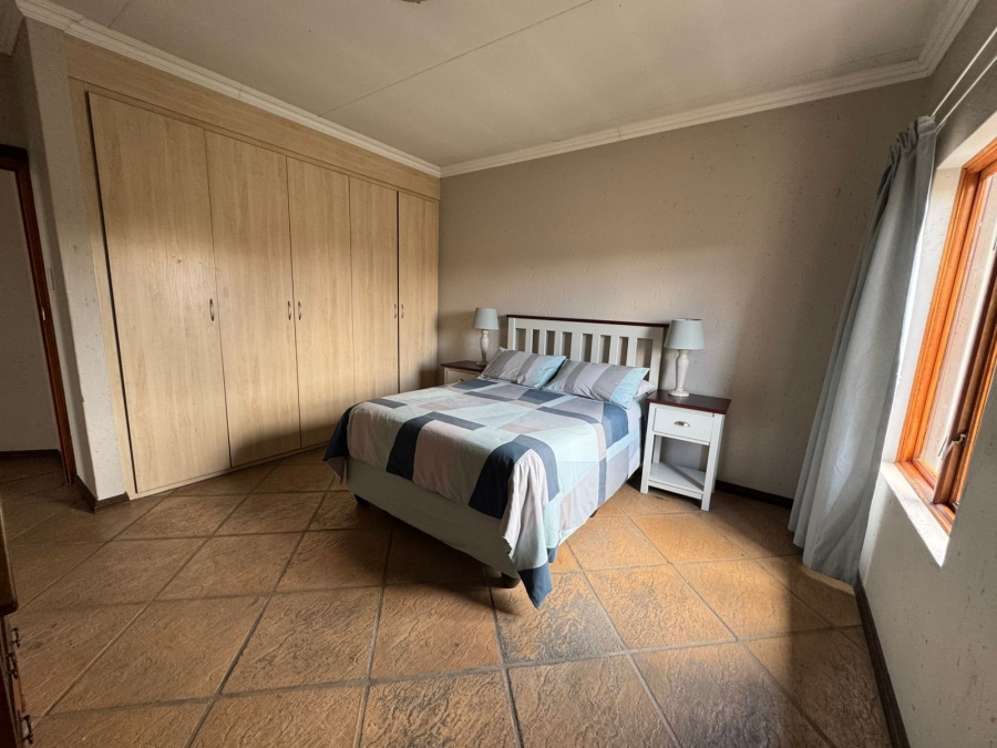 4 Bedroom Property for Sale in Sonneveld Gauteng