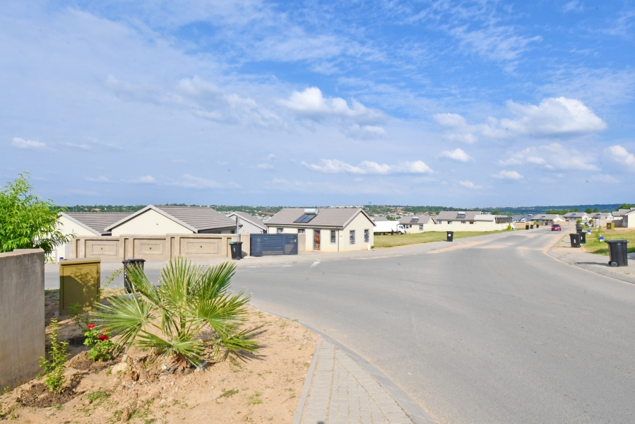 3 Bedroom Property for Sale in Cosmo City Gauteng