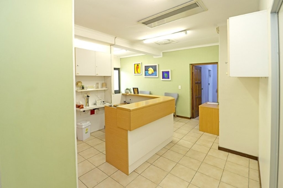 To Let 1 Bedroom Property for Rent in Orange Grove Gauteng