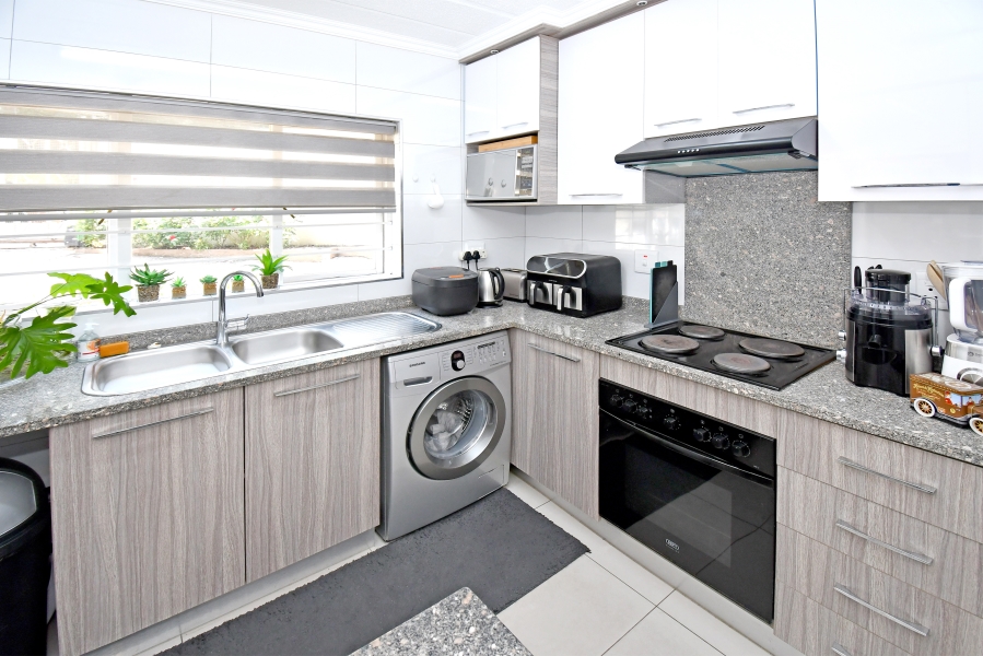 2 Bedroom Property for Sale in Craighall Gauteng