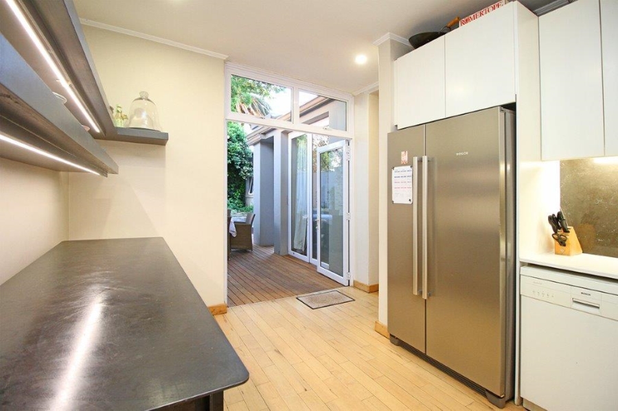 To Let 2 Bedroom Property for Rent in Parkhurst Gauteng