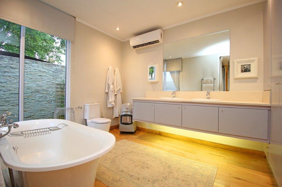 To Let 2 Bedroom Property for Rent in Parkhurst Gauteng