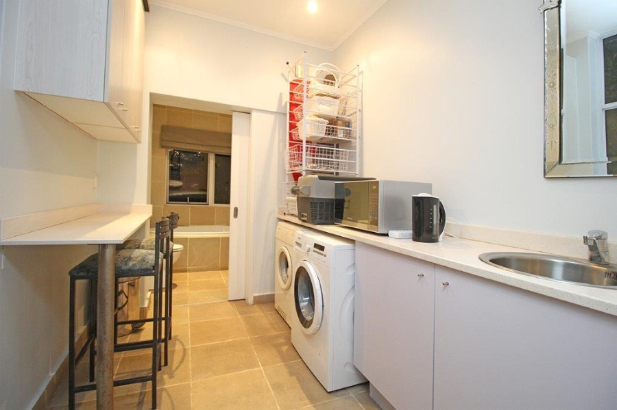 To Let 2 Bedroom Property for Rent in Parkhurst Gauteng