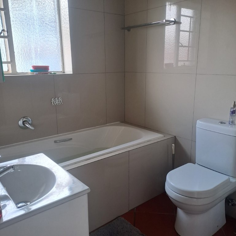 To Let 3 Bedroom Property for Rent in Sandringham Gauteng