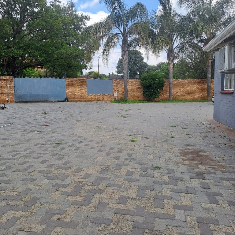 To Let 3 Bedroom Property for Rent in Sandringham Gauteng