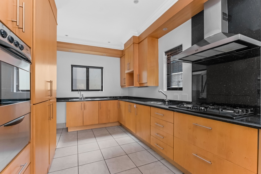 To Let 3 Bedroom Property for Rent in Bryanston Gauteng