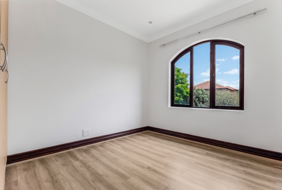 To Let 3 Bedroom Property for Rent in Bryanston Gauteng