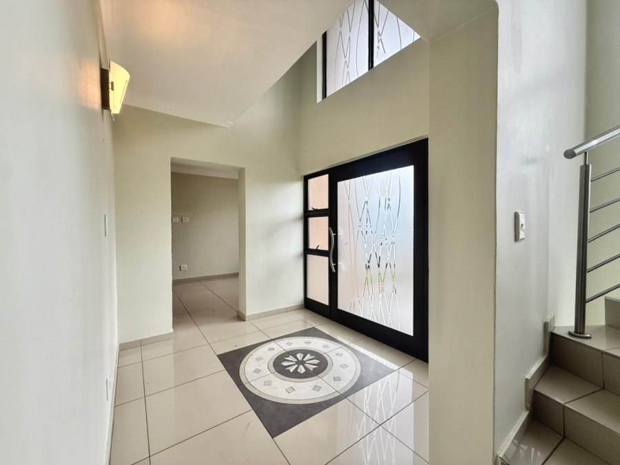 To Let 5 Bedroom Property for Rent in Monavoni Gauteng