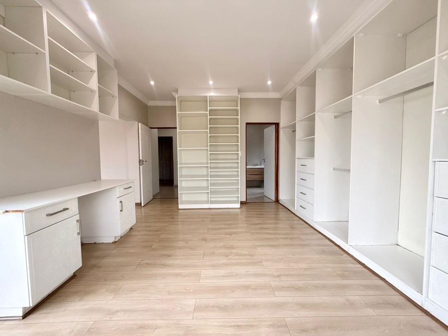 To Let 5 Bedroom Property for Rent in Monavoni Gauteng