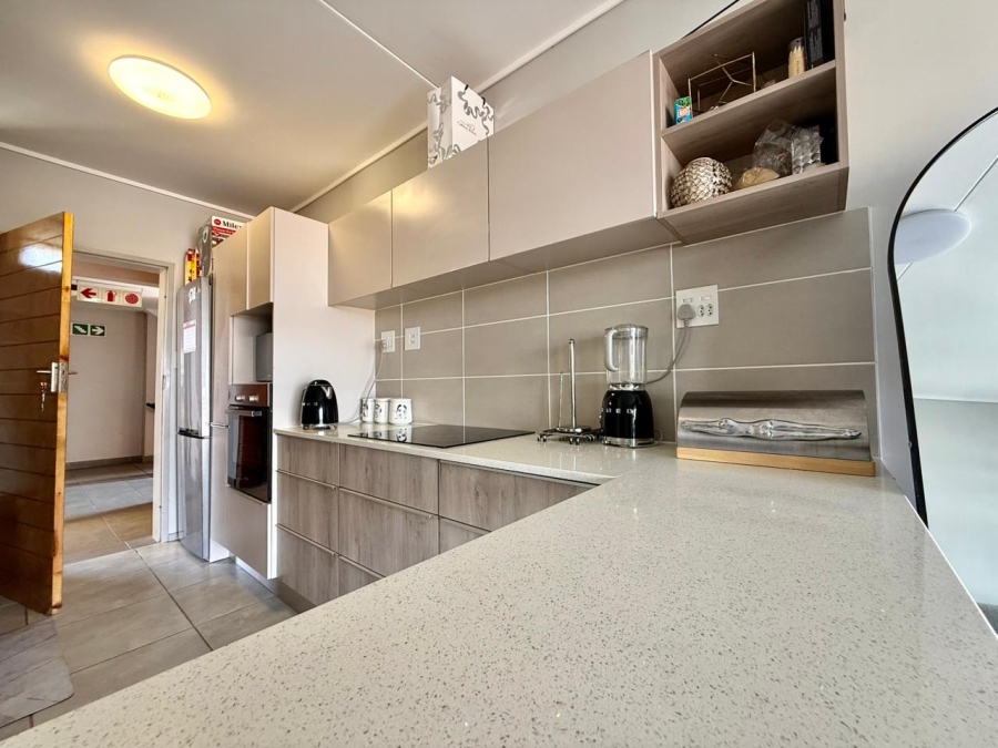 To Let 2 Bedroom Property for Rent in Amberfield Gauteng