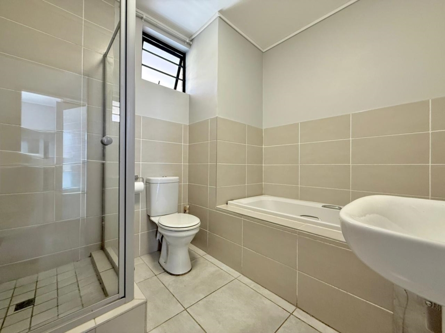 To Let 2 Bedroom Property for Rent in Amberfield Gauteng