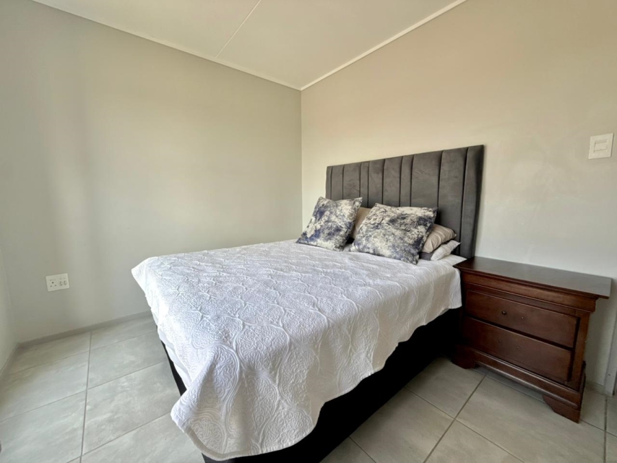 To Let 2 Bedroom Property for Rent in Amberfield Gauteng