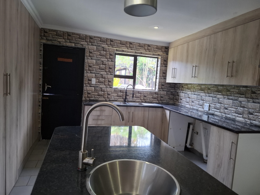 3 Bedroom Property for Sale in Dal Fouche Gauteng