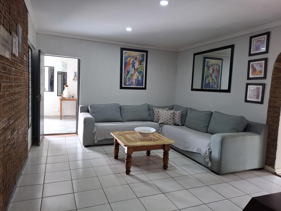 3 Bedroom Property for Sale in Dal Fouche Gauteng