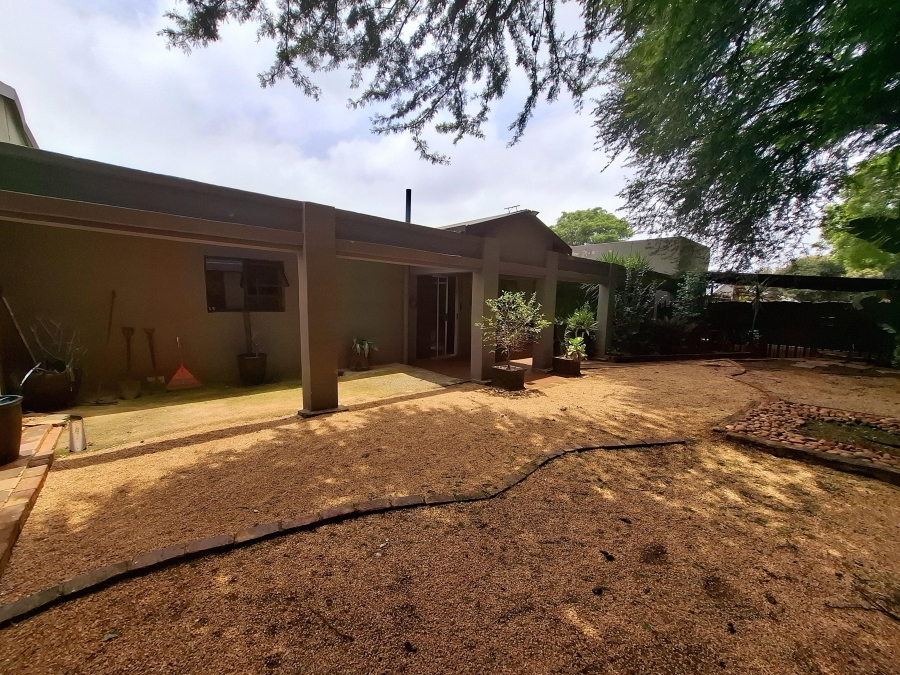 3 Bedroom Property for Sale in Dal Fouche Gauteng