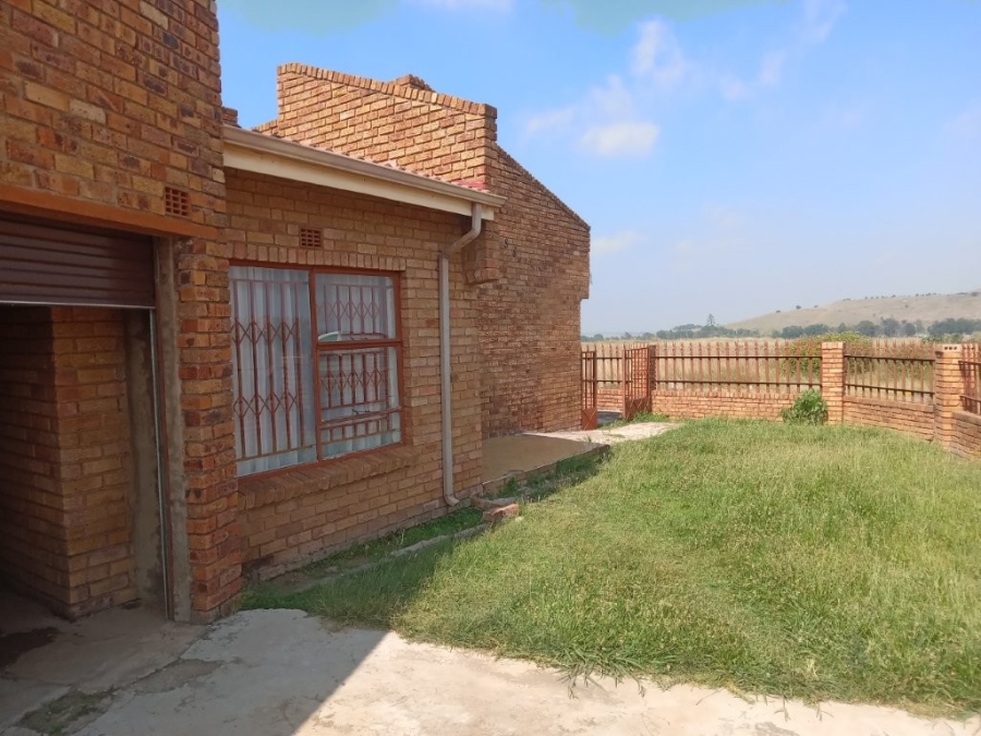 2 Bedroom Property for Sale in Tsakane Gauteng
