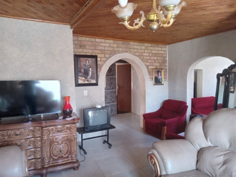 2 Bedroom Property for Sale in Tsakane Gauteng