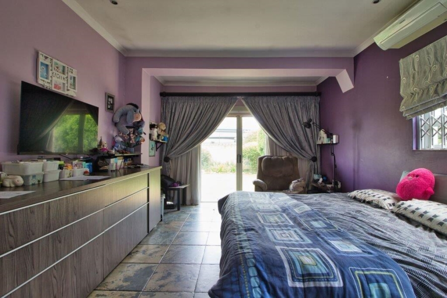 4 Bedroom Property for Sale in Dunvegan Gauteng