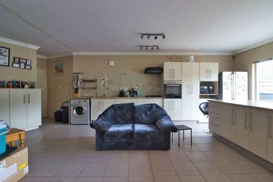 4 Bedroom Property for Sale in Dunvegan Gauteng