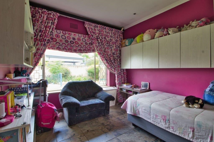 4 Bedroom Property for Sale in Dunvegan Gauteng