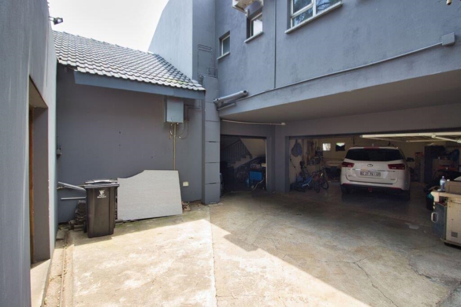 4 Bedroom Property for Sale in Dunvegan Gauteng