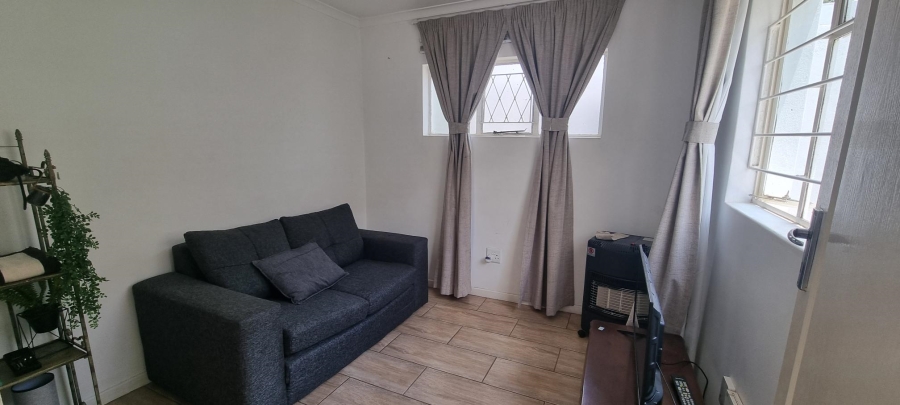 To Let 1 Bedroom Property for Rent in Parktown North Gauteng