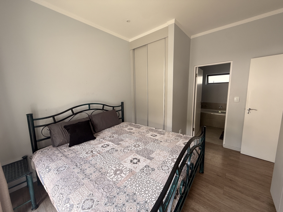 To Let 2 Bedroom Property for Rent in Rosebank Gauteng