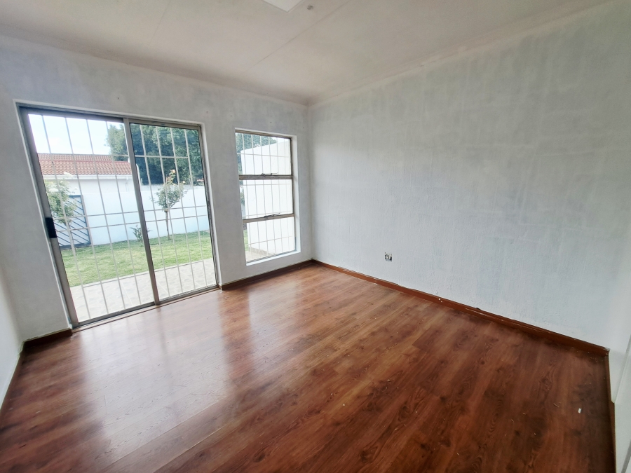 To Let 2 Bedroom Property for Rent in Kibler Park Gauteng