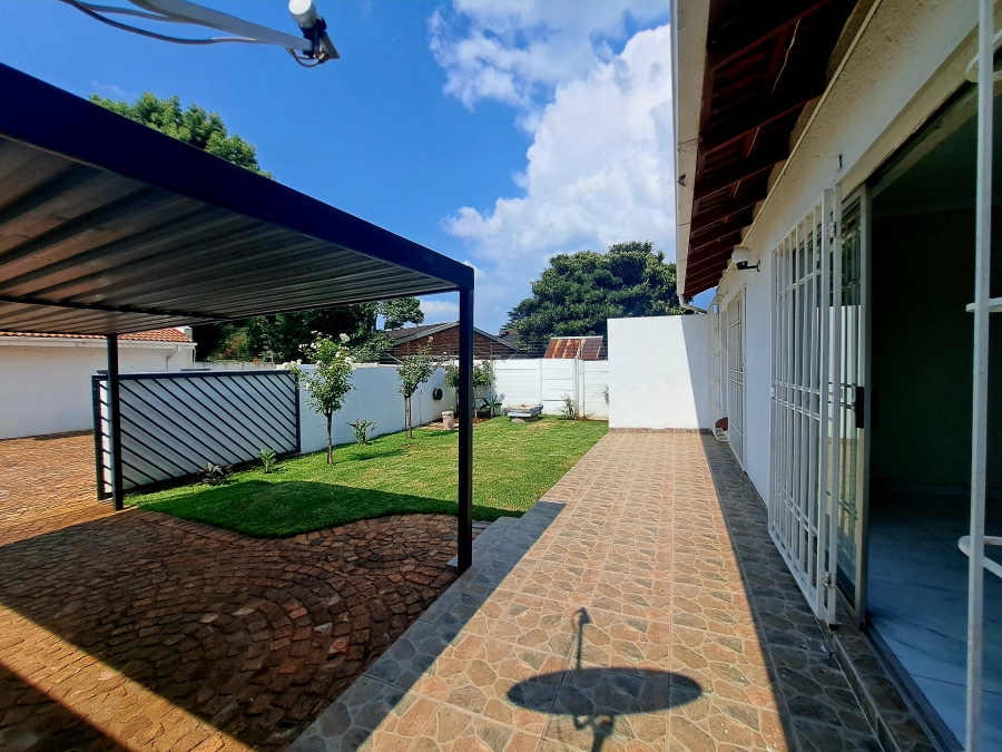 To Let 2 Bedroom Property for Rent in Kibler Park Gauteng
