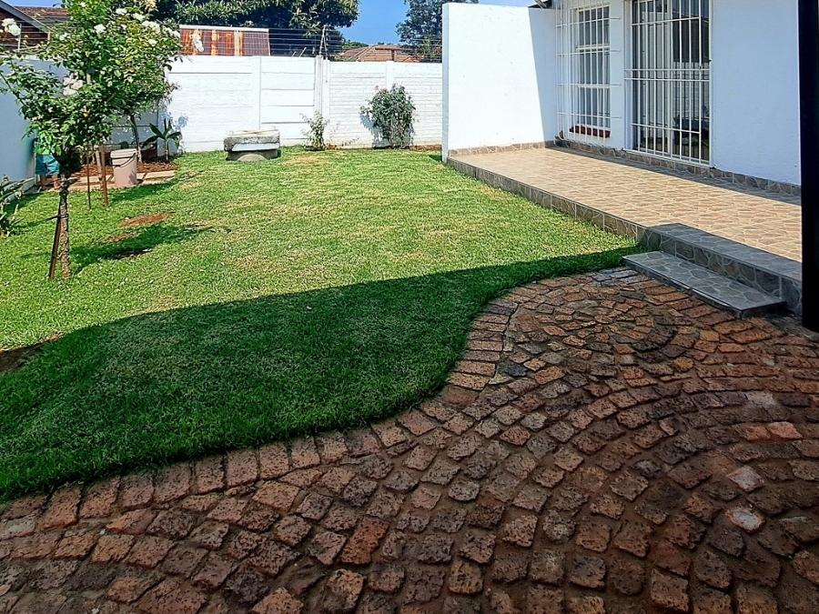 To Let 2 Bedroom Property for Rent in Kibler Park Gauteng