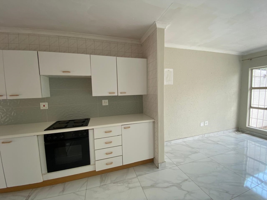 To Let 2 Bedroom Property for Rent in Kibler Park Gauteng