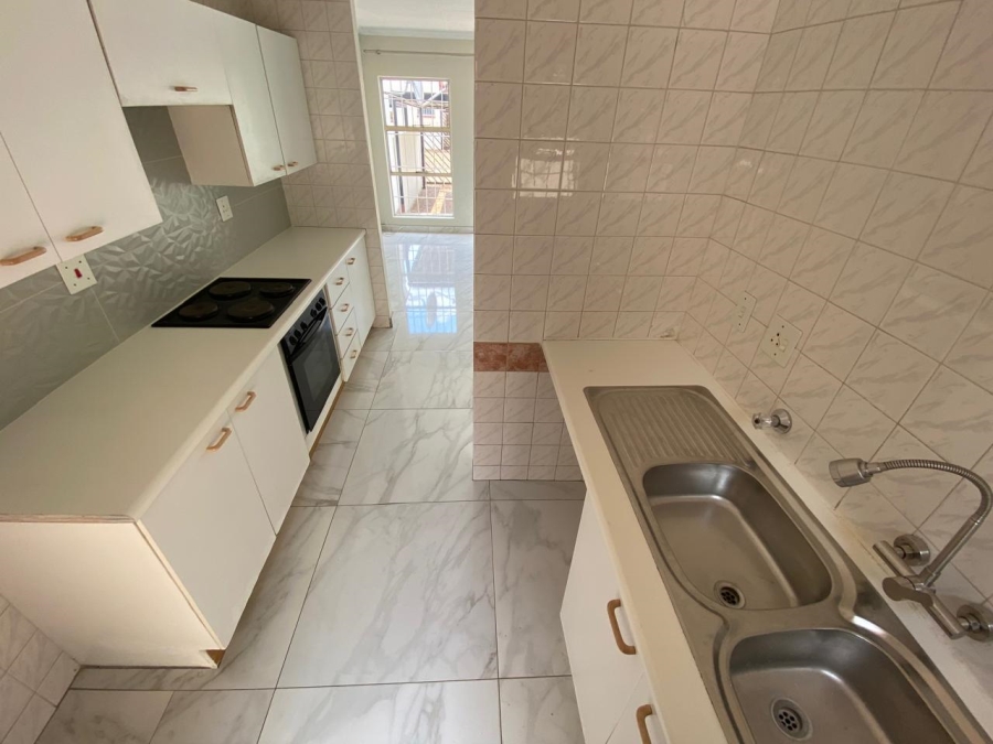 To Let 2 Bedroom Property for Rent in Kibler Park Gauteng