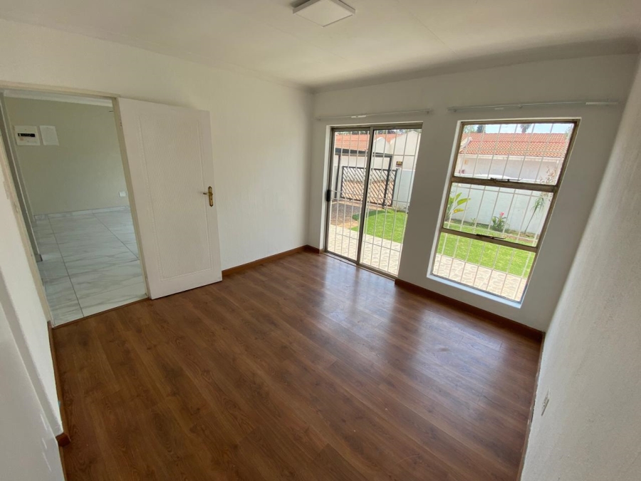 To Let 2 Bedroom Property for Rent in Kibler Park Gauteng