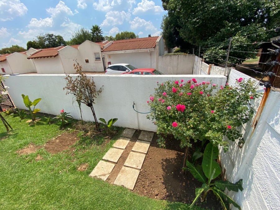 To Let 2 Bedroom Property for Rent in Kibler Park Gauteng