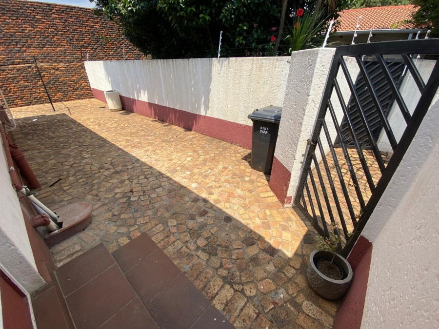 To Let 2 Bedroom Property for Rent in Kibler Park Gauteng