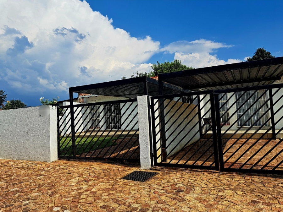 To Let 2 Bedroom Property for Rent in Kibler Park Gauteng