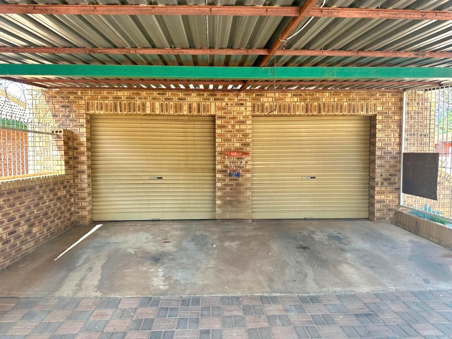 3 Bedroom Property for Sale in Westonaria Gauteng