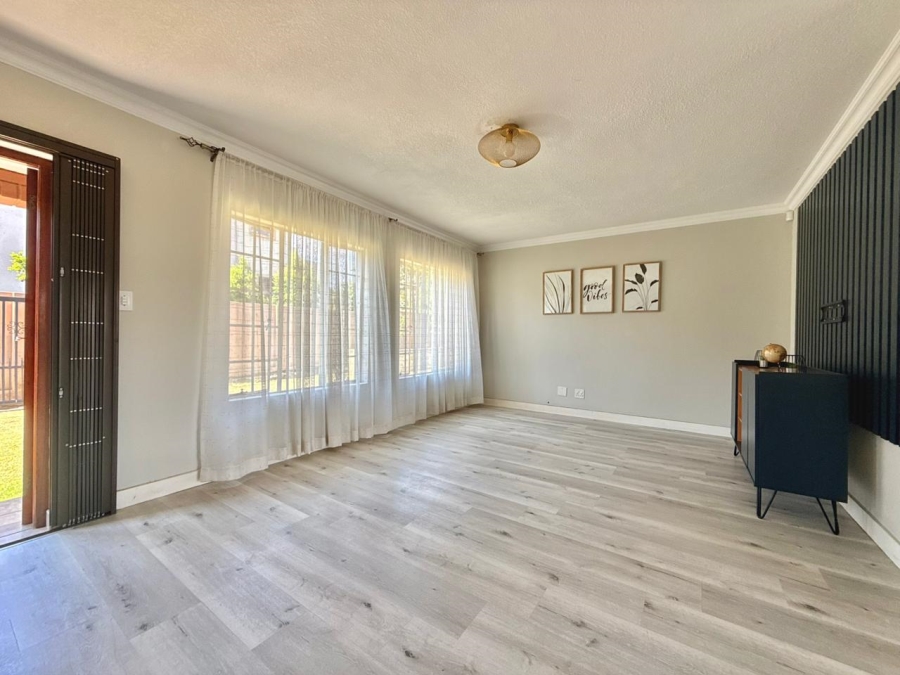 4 Bedroom Property for Sale in Amberfield Gauteng