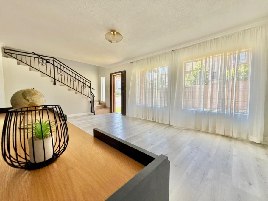 4 Bedroom Property for Sale in Amberfield Gauteng