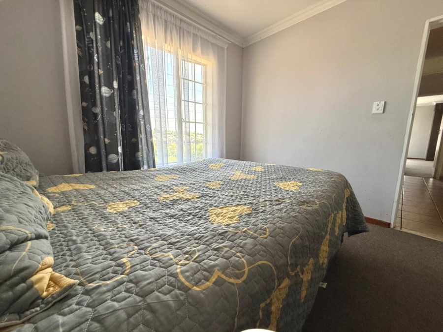 4 Bedroom Property for Sale in Amberfield Gauteng