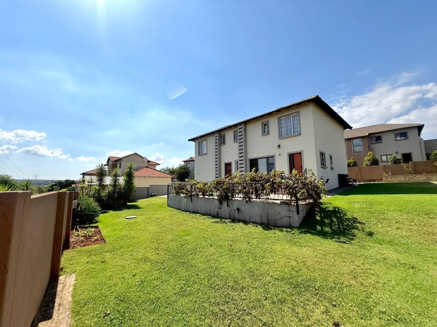 4 Bedroom Property for Sale in Amberfield Gauteng