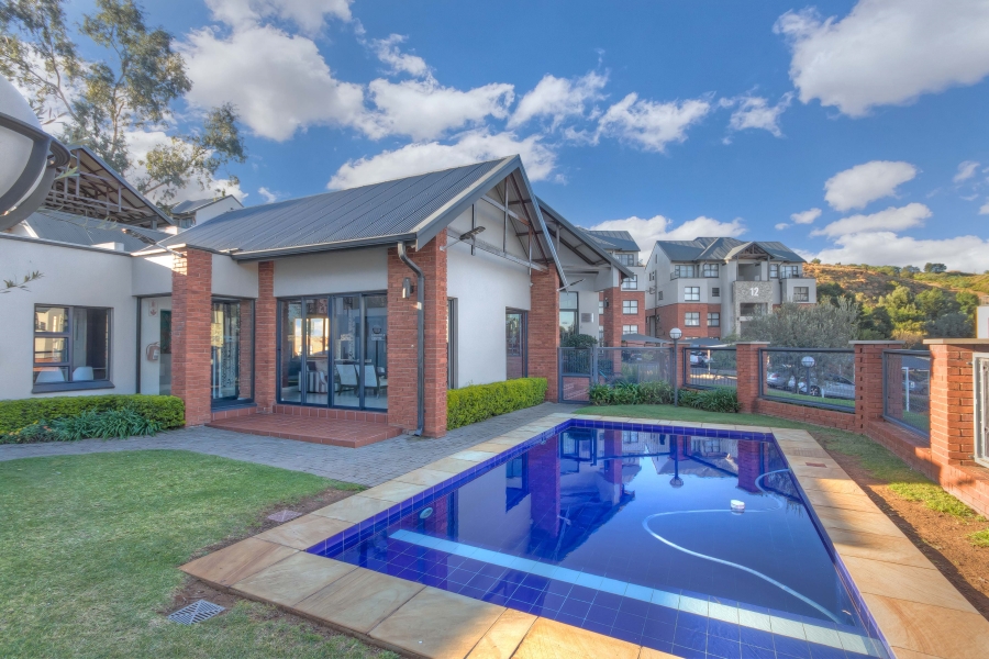 3 Bedroom Property for Sale in Oakdene Gauteng