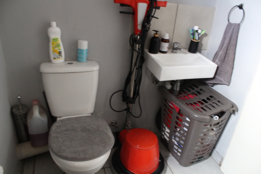 2 Bedroom Property for Sale in South Hills Gauteng