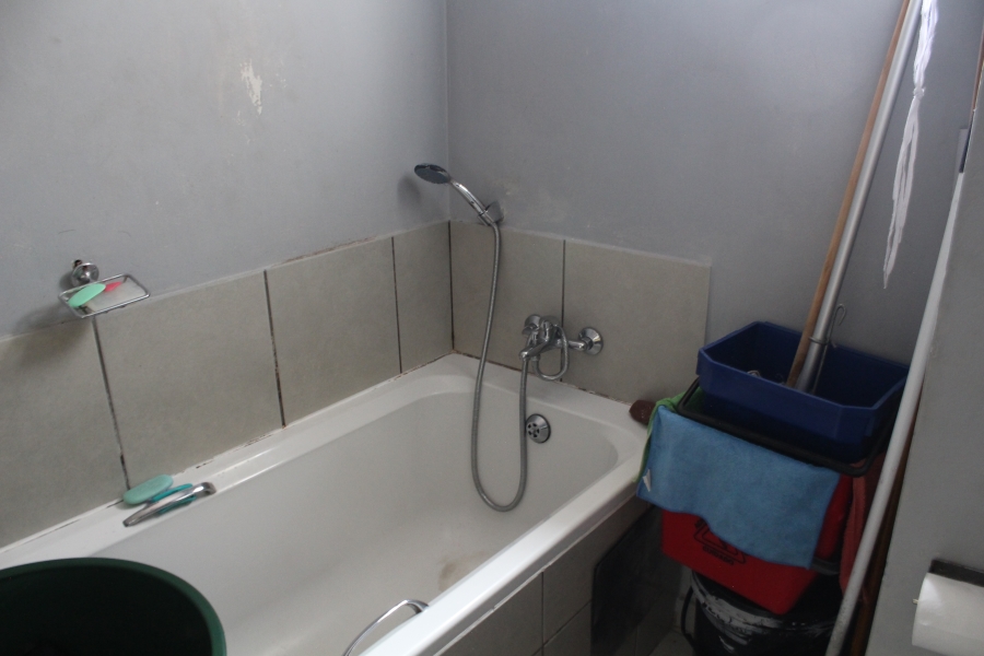 2 Bedroom Property for Sale in South Hills Gauteng