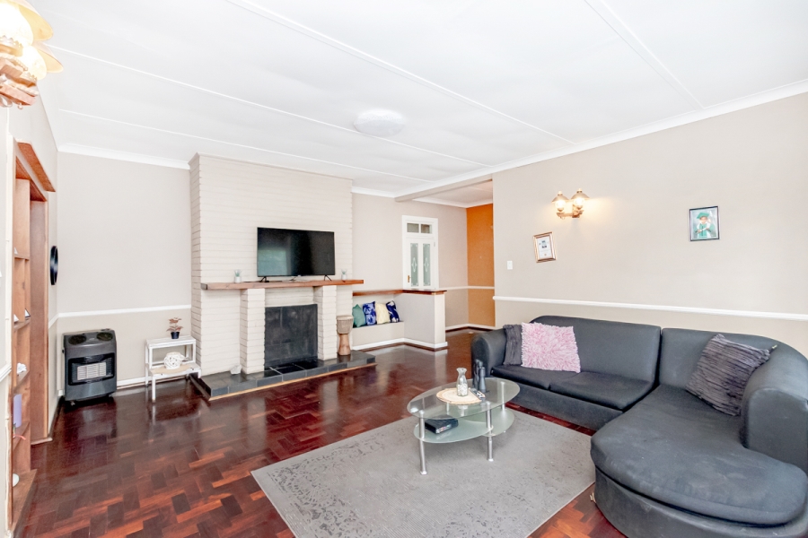 4 Bedroom Property for Sale in Florida North Gauteng