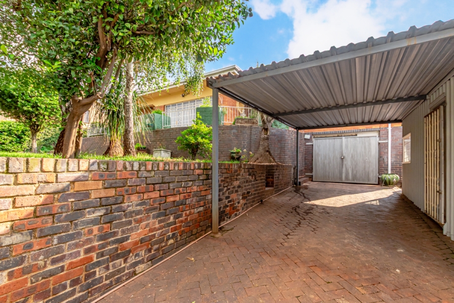 4 Bedroom Property for Sale in Florida North Gauteng